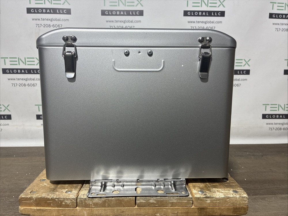 Rinnai RE140eN Outdoor Tankless Water Heater 140k BTU Natural Gas (B-26 #1753)