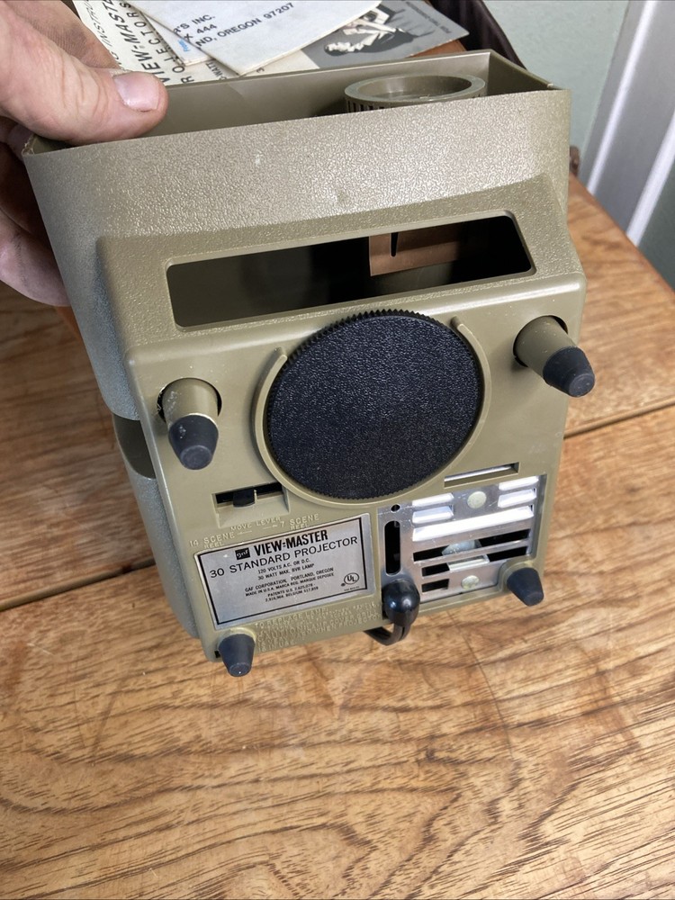 GAF View Master 30 Standard Projector 120V with case