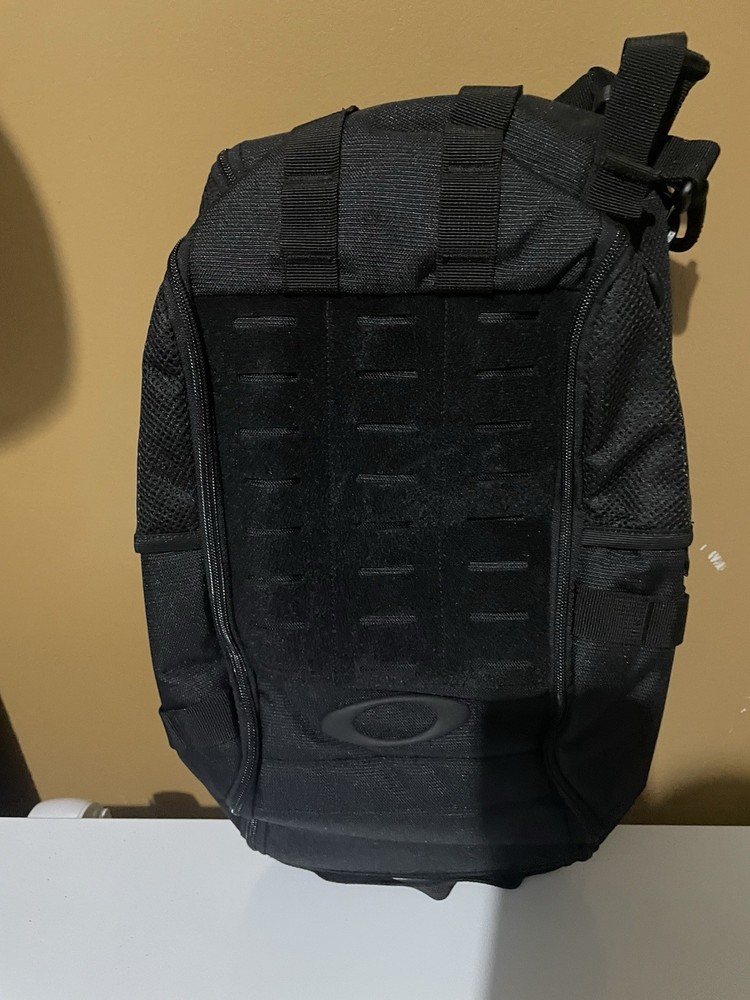 Oakley Extractor Sling Pack 2.0
