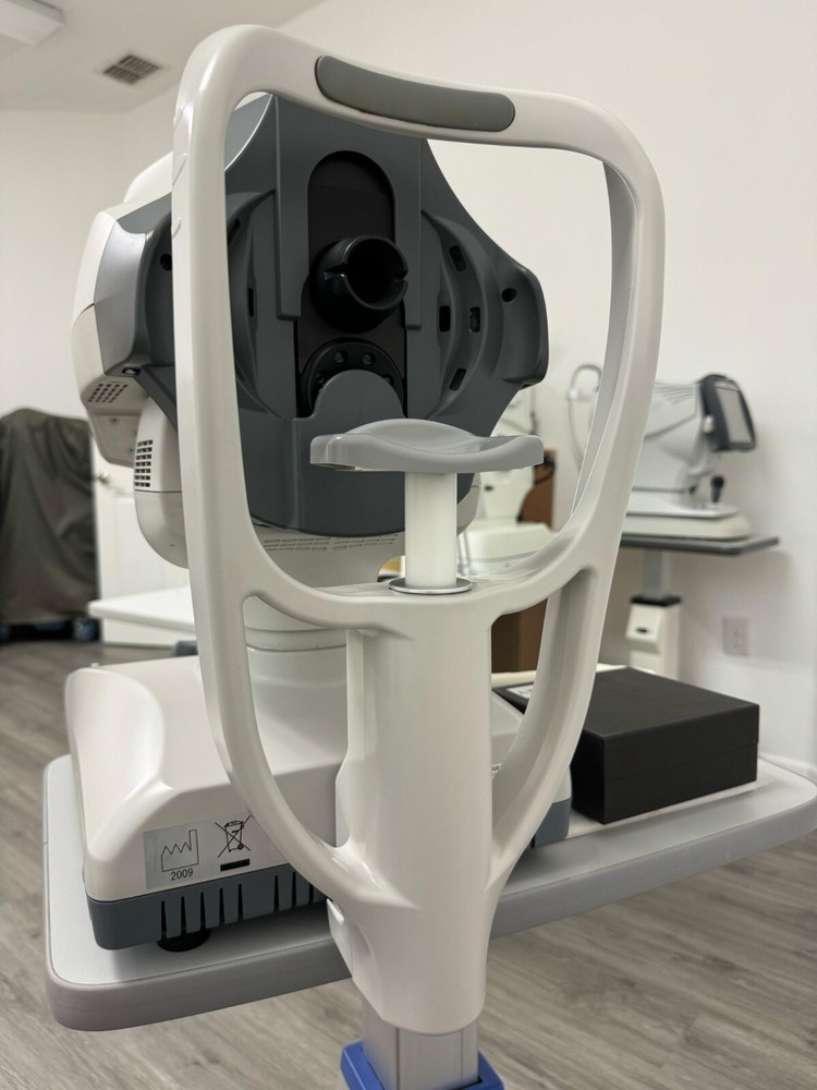 TOMEY RT-7000 Auto Refractor Keratometer Topographer