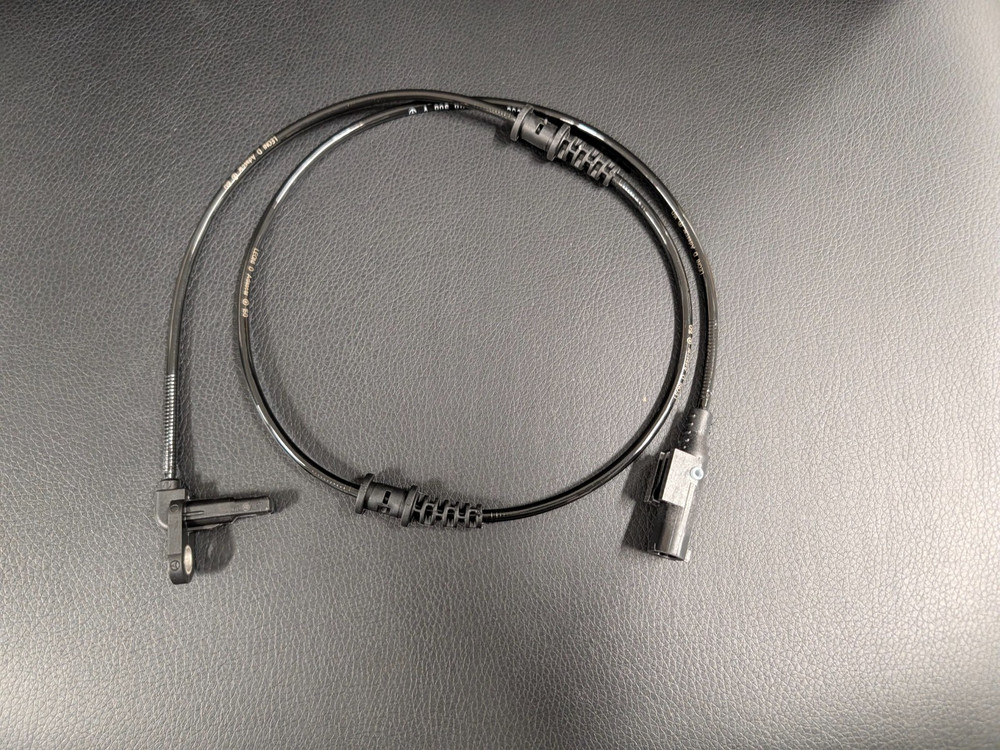 Genuine Mercedes Sprinter Wheel Speed Sensor, Front either side 9069053301