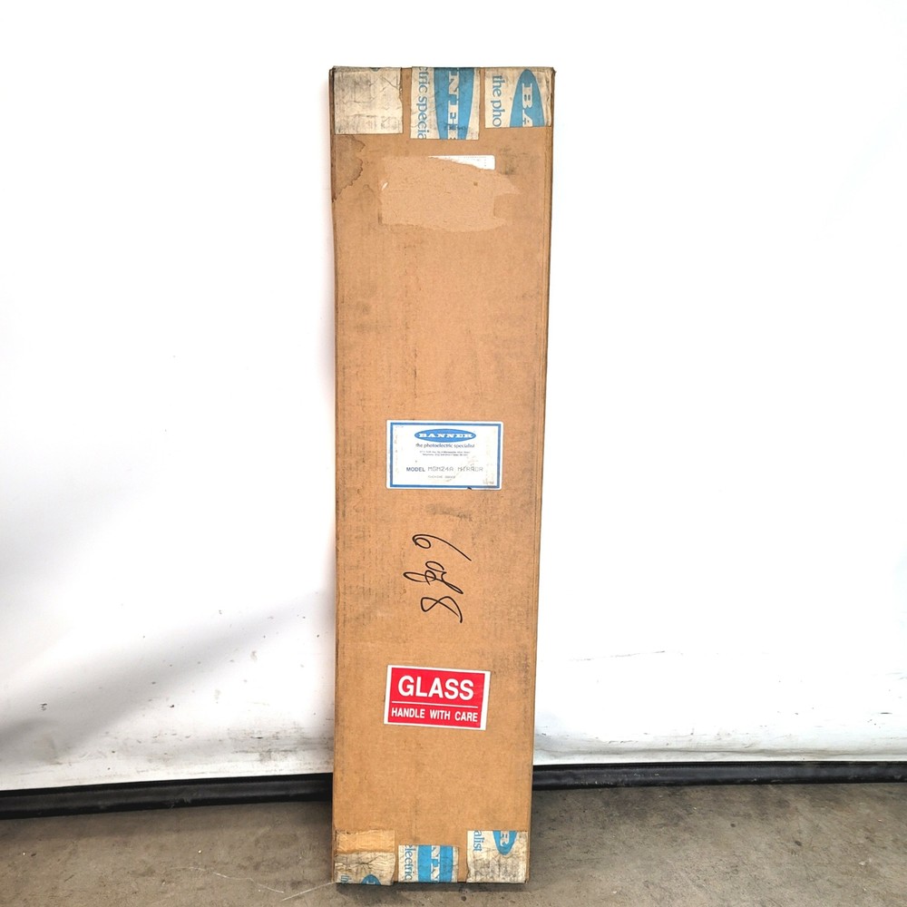 Banner Engineering MGM24A Machine Guard Beam Array Corner Mirror Height: 30"