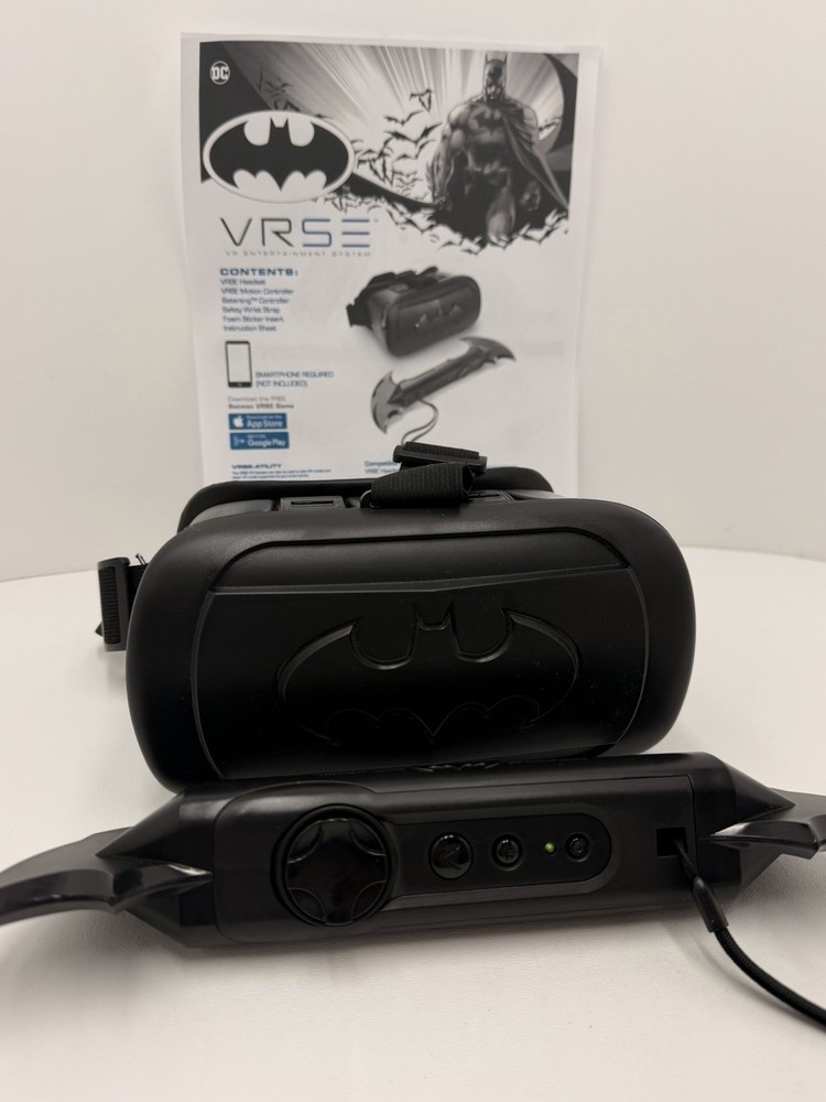 Batman VRSE VR Headset w Batarang Controller DC Smartphone VR System Set