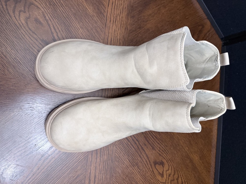 SHELA Women’s Size 11 BOOT TAN ANKLE BOOTIE Pull Up