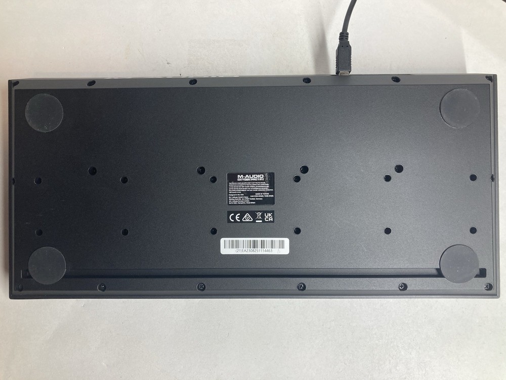 M-Audio Oxygen Pro Mini 32-key USB Midi Controller Tested Working