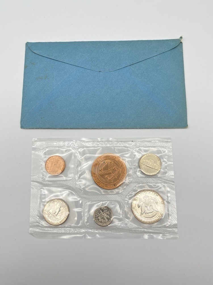 1981 Denver Mint Souvenir Set With Envelope