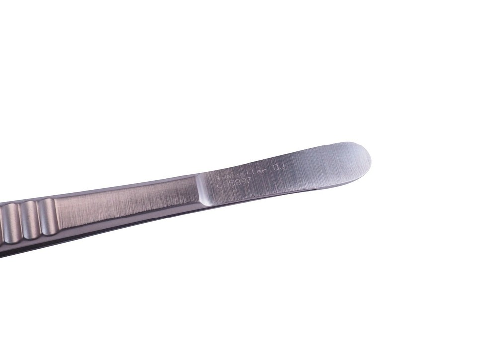 Aesculap Tissue 1X2 Forceps BD559R
