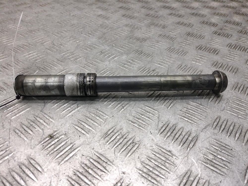 1999 HONDA CB 400 FOUR (NC36) FRONT SPINDLE