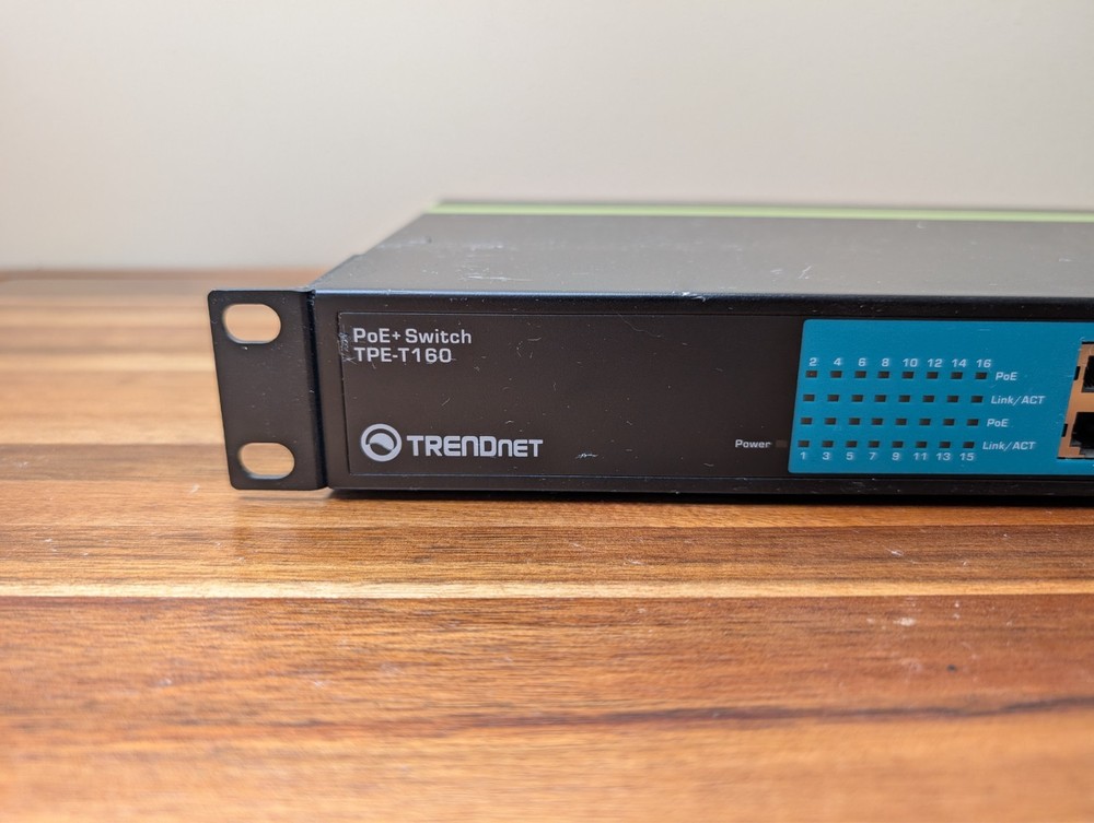 TRENDnet TPE-T160 Rack-Mountable Ethernet Switch