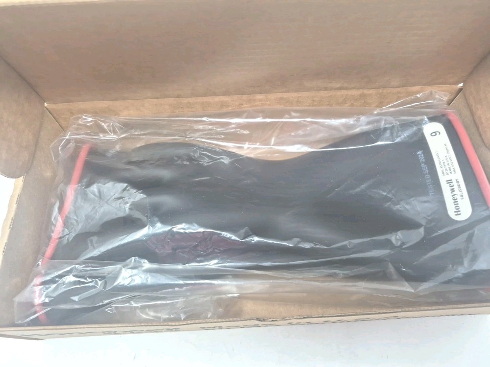 Salisbury E114RB/9, Size 9, Class 1, Electrical Insulating Gloves - New Open Box