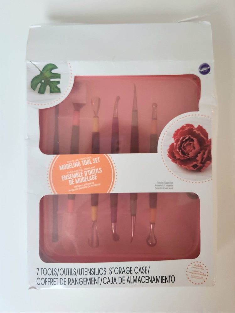 Wilton Modeling Tool Set 7 pieces, Case Included
