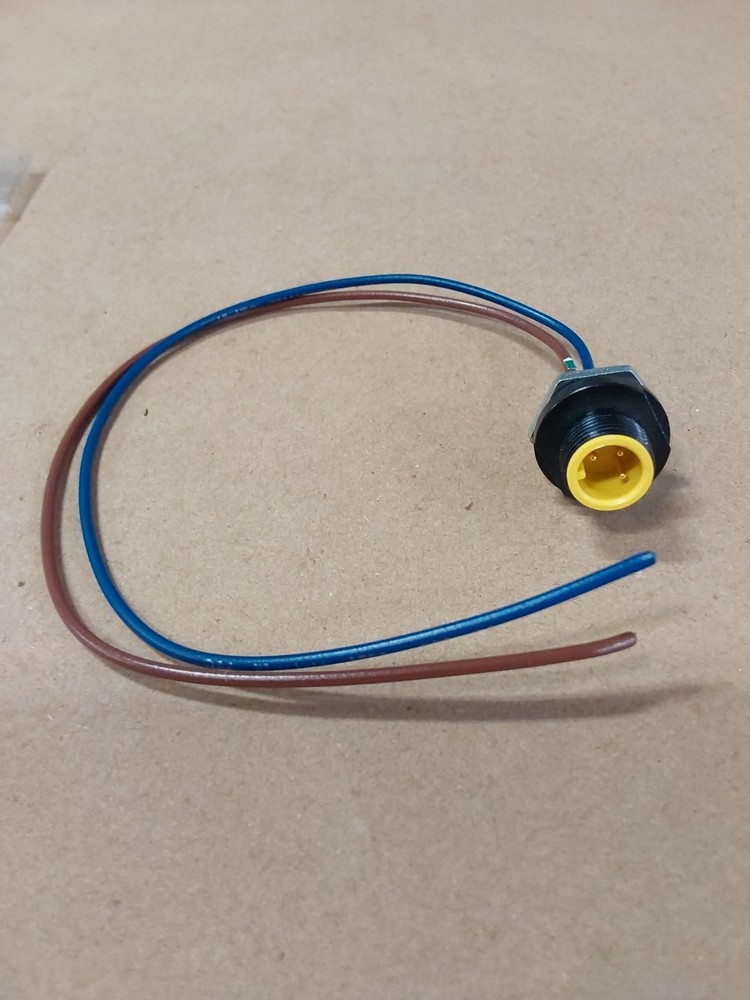 Brad Harrison Molex External thread receptacle HW130A