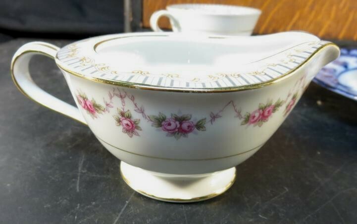 Noritake Ridgewood Creamer #5201