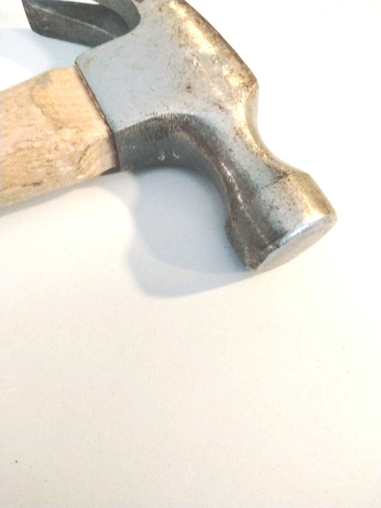 Master Mechanic #216627 8 Ounce Claw Hammer