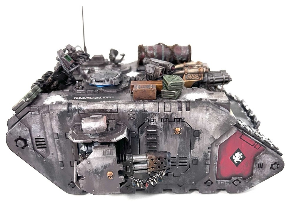 Warhammer 40k Land Raider Redeemer (Space Wolves)
