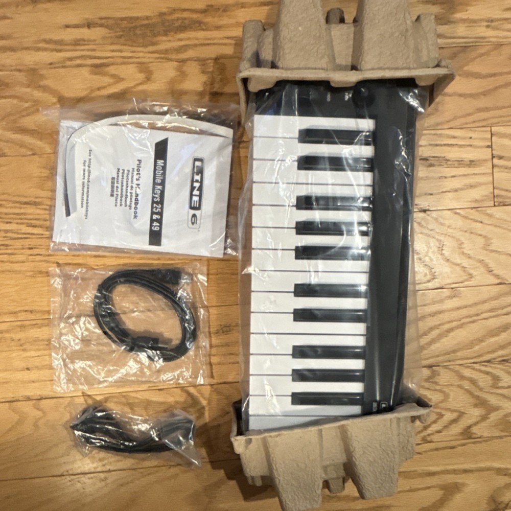 Line 6 Mobile Keys 25 25-Key Digital MIDI Keyboard Controller USB