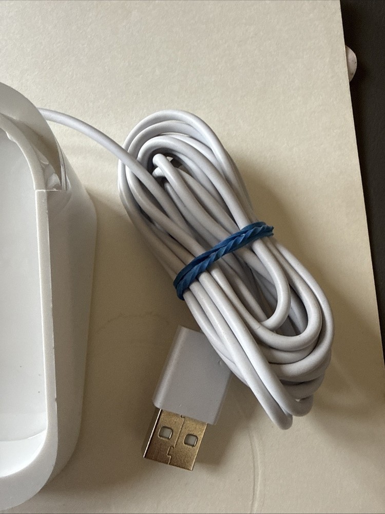 Square Model SPC1-01 Credit Card Reader with S7 Charging Dock - Tested - White