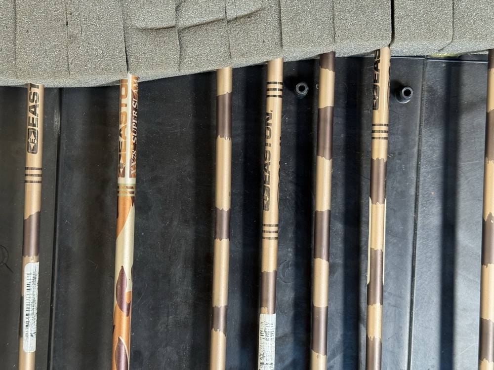 Browning Compound Bow Kit MR Reflex Trophy Ridge Arrows Case