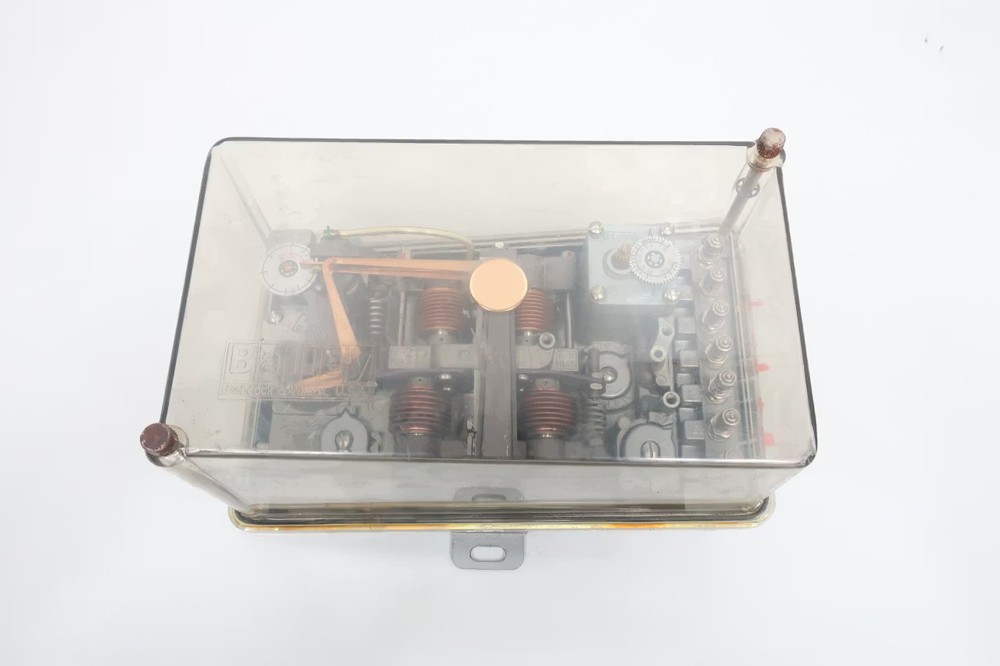 Bailey FC210 Mini-line Pneumatic Controller