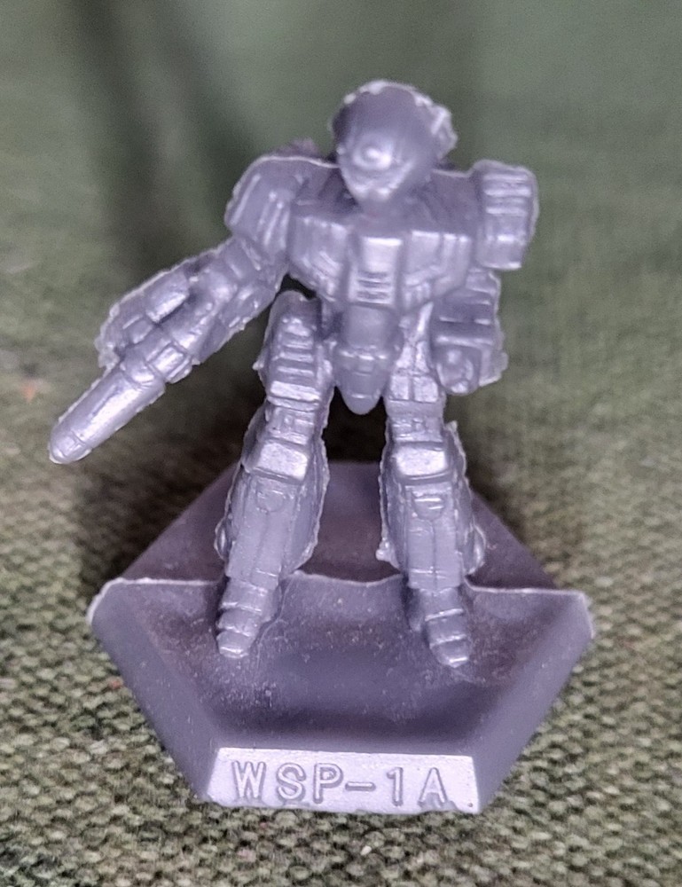 lot: 1 Ral Partha: Battle Master + 10 plastic Battletech third 3rd ed. figures