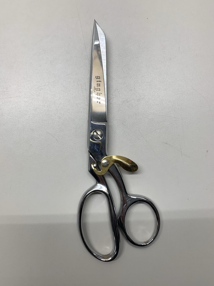 8" Gingher Spring Action Knife Edge Dressmaker Shears