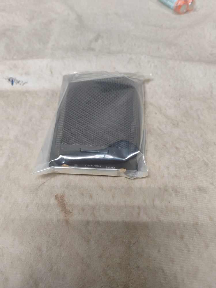 ClearOne Wireless Tabletop Cardoid Transmitter/Mic (RF M930), 910-6001-007-C