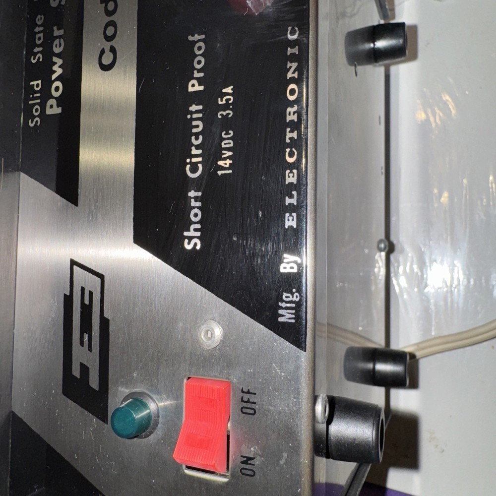 Vintage - Electronic Regulated POWER SUPPLY - Solid State -short Circuit Proof