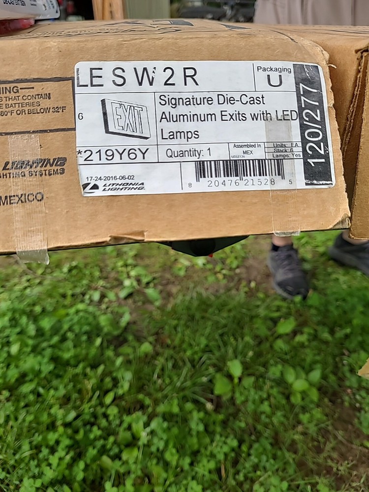 LOT OF 6 EMERGENCEY EXIT SIGNS ALL DIFFERENT