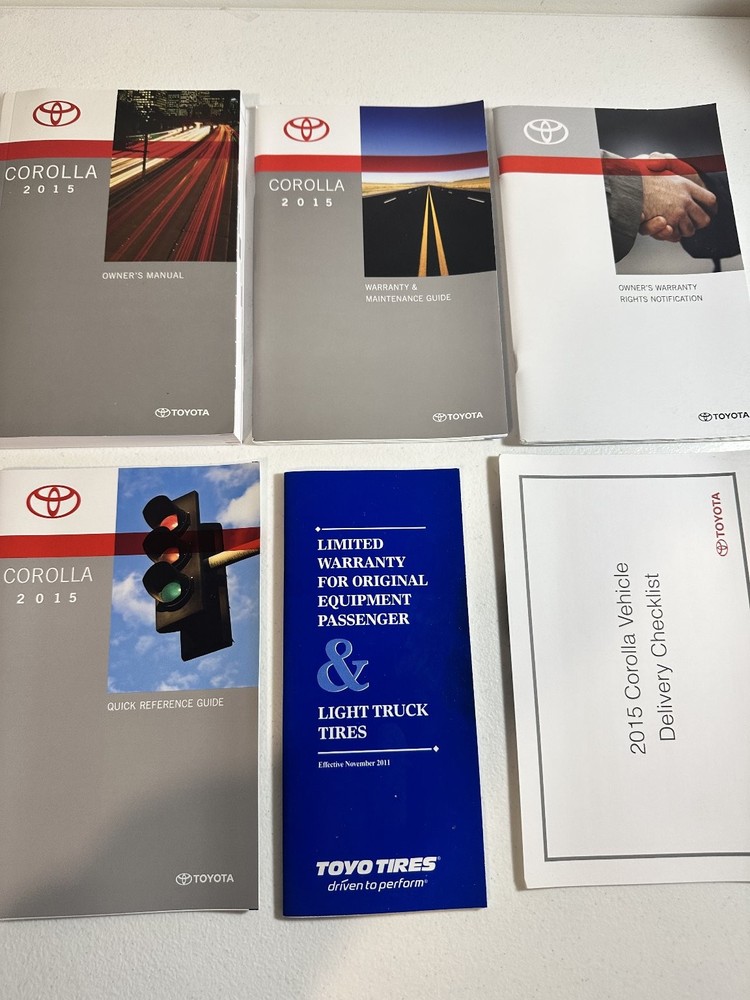 2015 Toyota Corolla Owner's Manual Set