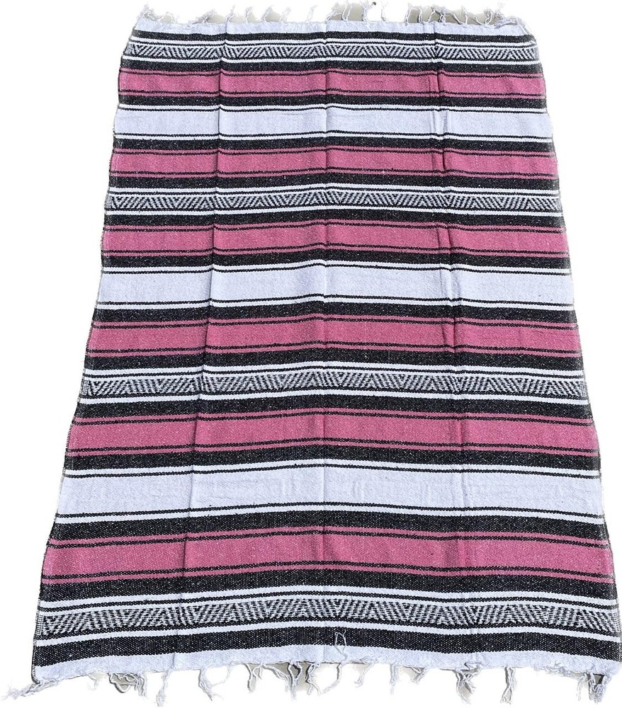 Hand-Crafted Mexican Beach Blanket - Pink