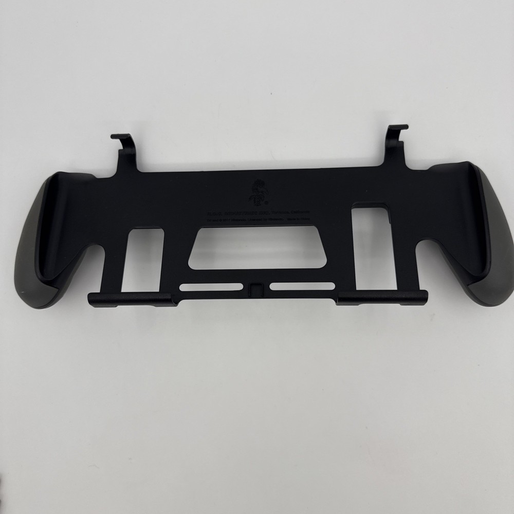 Nintendo Switch Accessories Bundle, Comfort Grip, Wrist Straps, May flash, Case