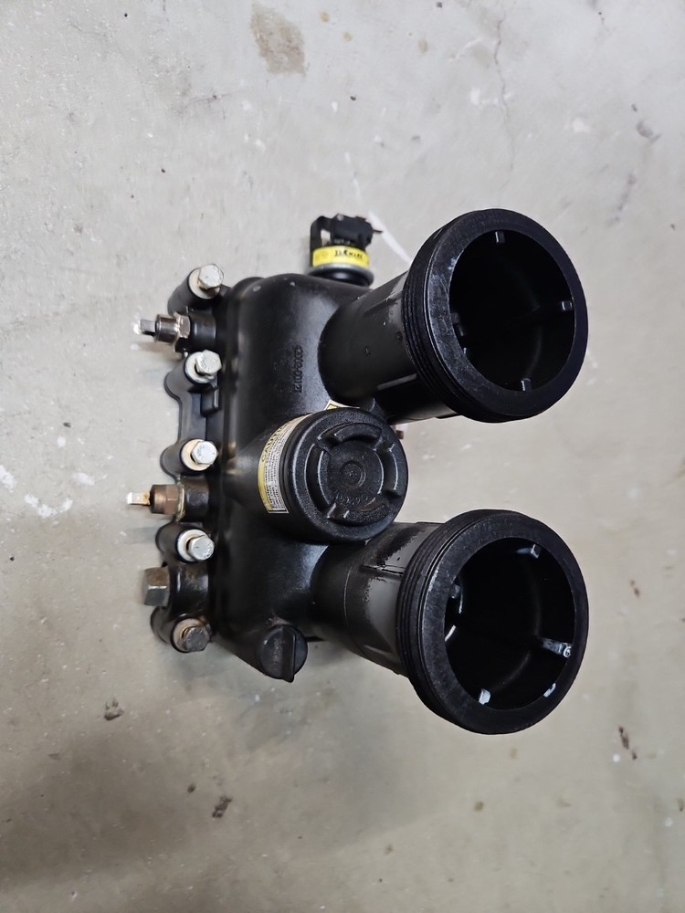 Pentair Manifold Kit for Max-E-Therm 333-MasterTemp 300 (77707-0015)