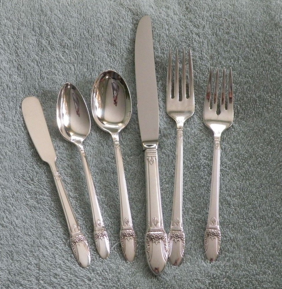 FIRST LOVE - 1847 Rogers Bros Silverplate Flatware - CHOICE