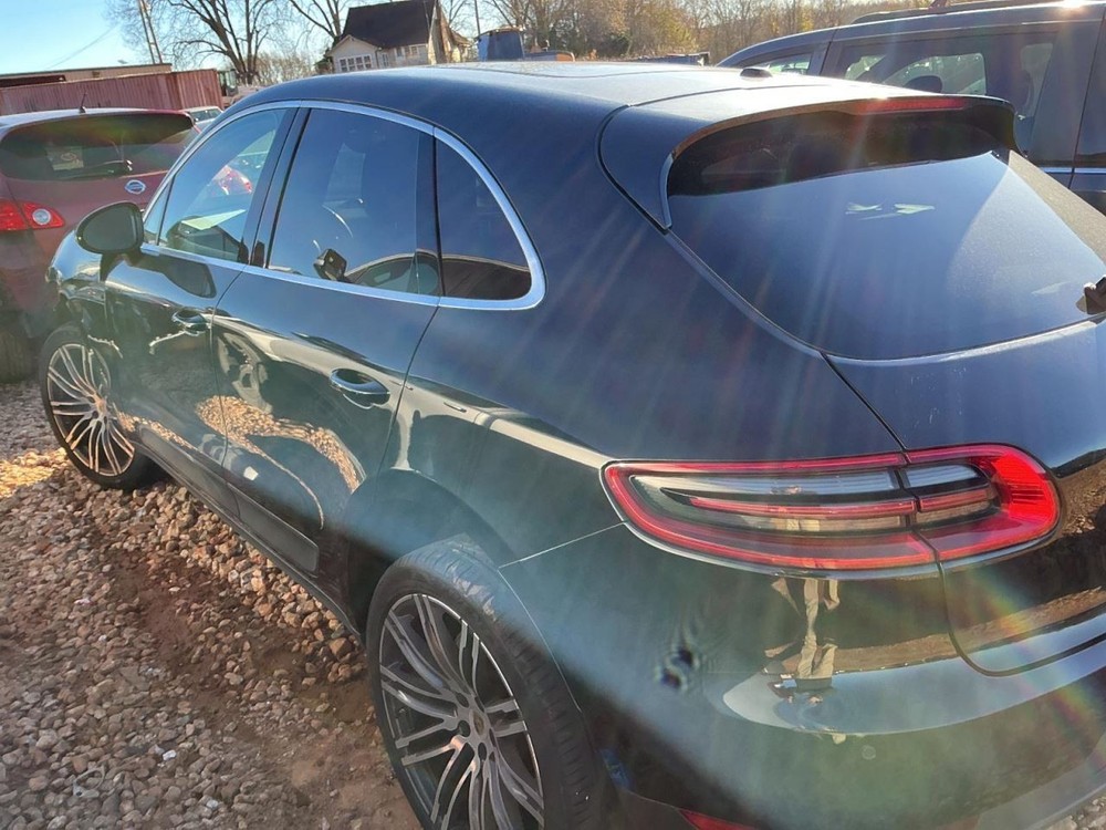 MACAN 2017 Glove Box 4906555