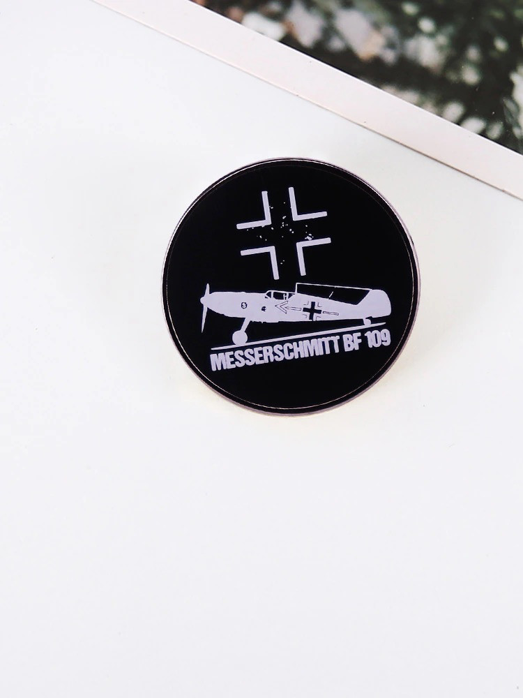 MESSERSCHMITT BF-109 LAPEL PIN...BONUS SILVER STORAGE BAG WITH PURCHASE...
