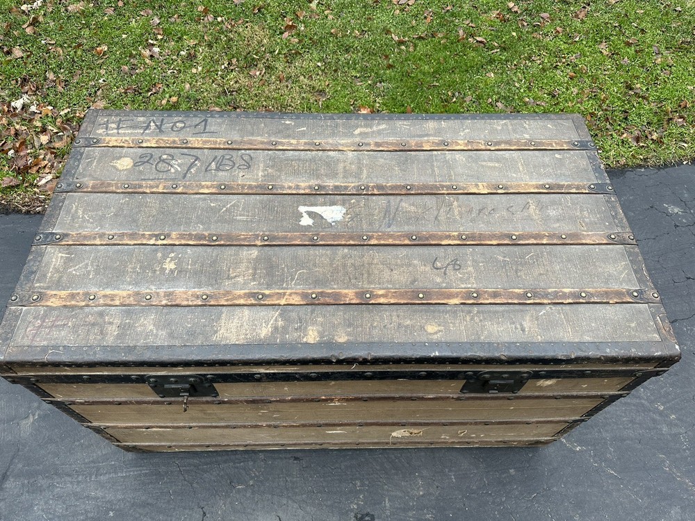 Louis Vuitton Large Steamer Trunk 19th Century with Key