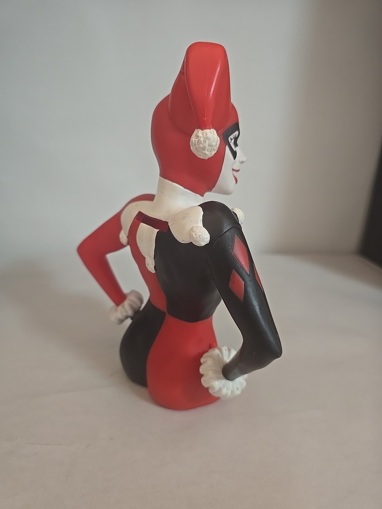 Harley Quinn Bank © DC Comics