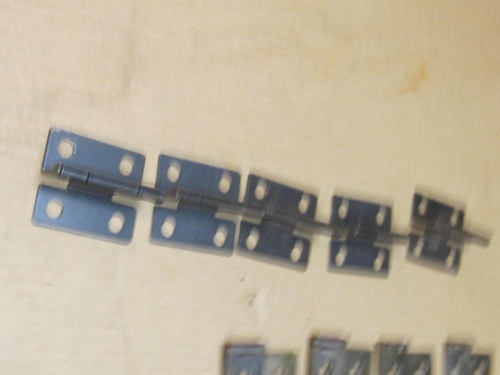 Lot of 30 Assorted hinges
