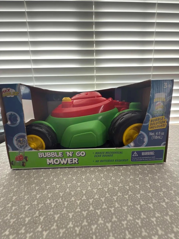 Maxx Bubbles Deluxe Bubble Lawn Mower Toy – New sealed