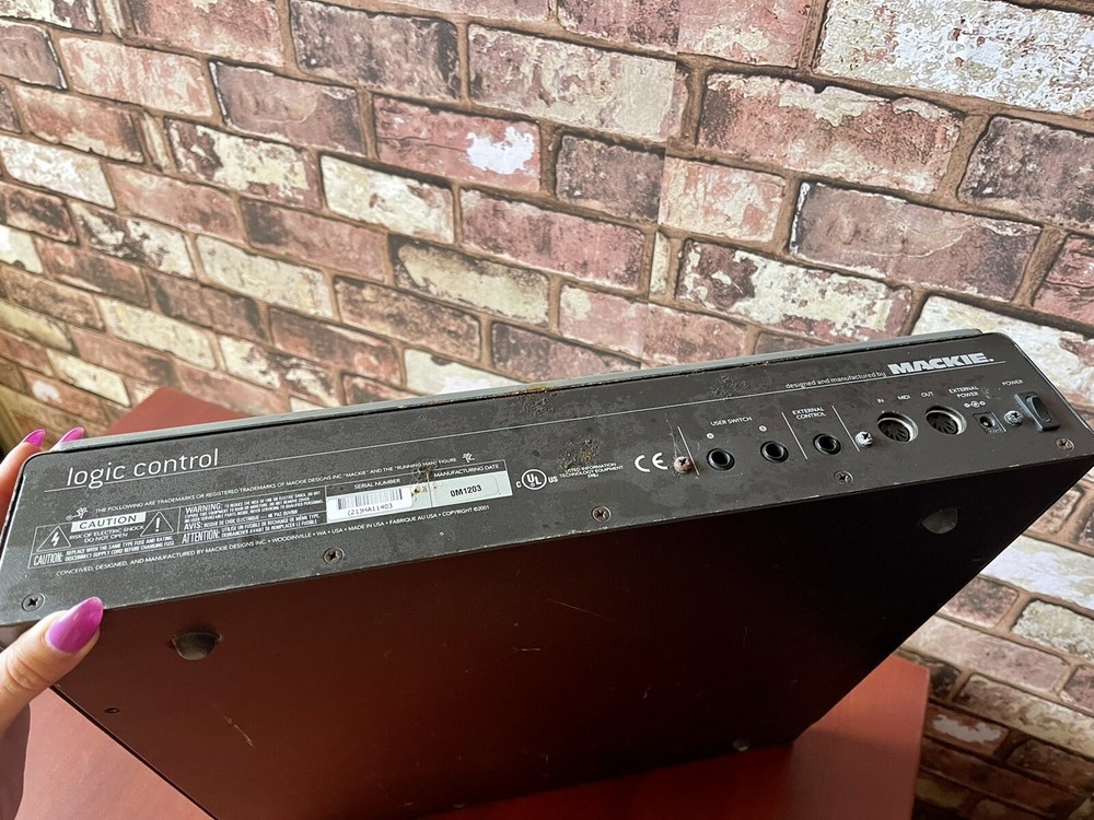 Emagic Mackie Logic Control No Charger MIDI Interface