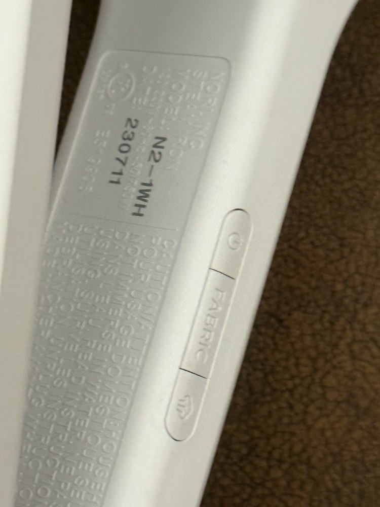 White Nori Iron With Blue Box