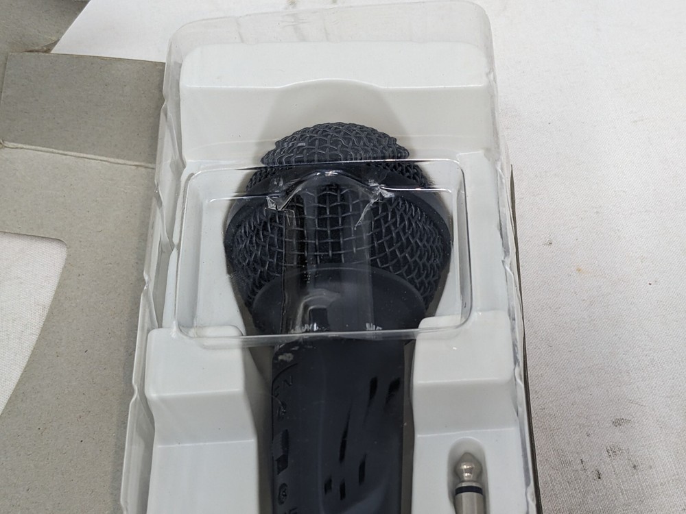 BRAND NEW! Samson Karaoke Dynamic Microphone M5 (85)