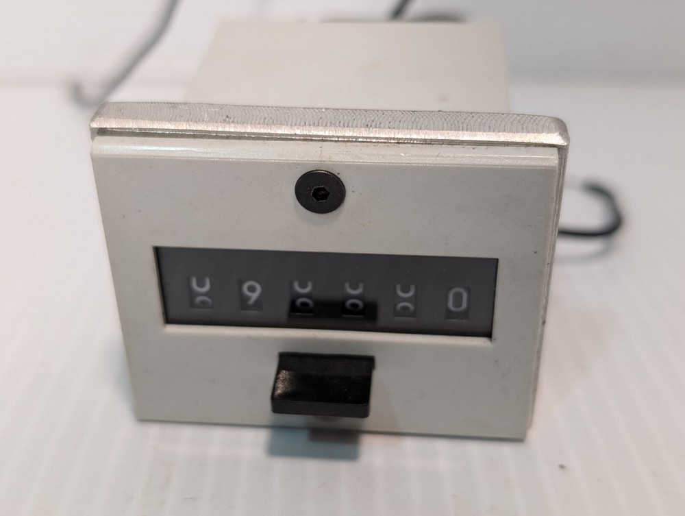Redington P8-4906 Counter, 6-Digit, Push-button Reset, 24V