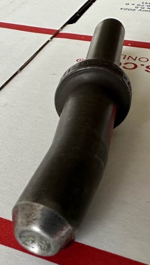 Offset Rivet Set 1/8 AT101A