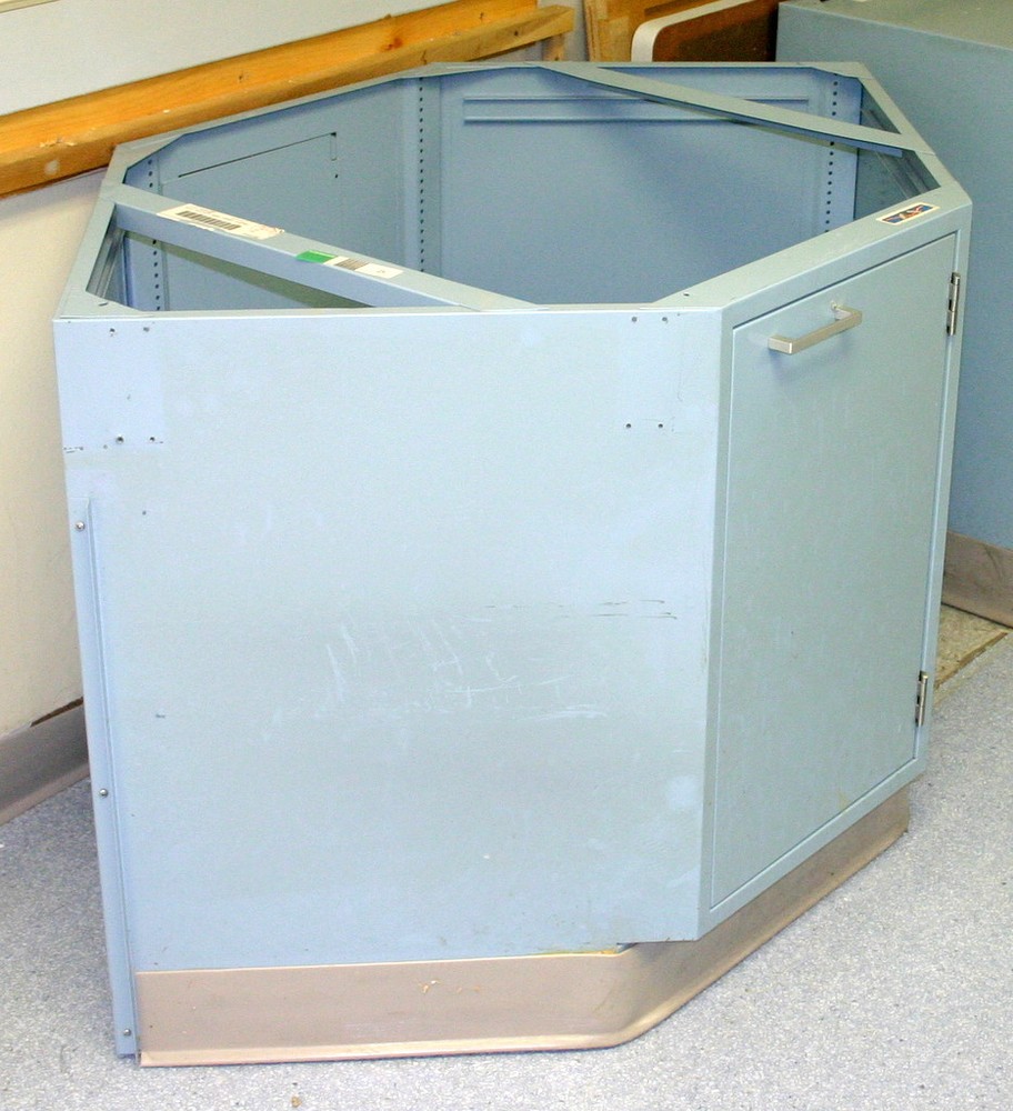 FISHER HAMILTON LABORATORY BASE CORNER UNIT, CASEWORK, BLUE MIST (BM), 30" HIGH