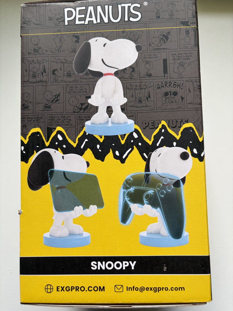 Cable Guys Snoopy Controller Holder & Phone Stand – Peanuts Desk Figure