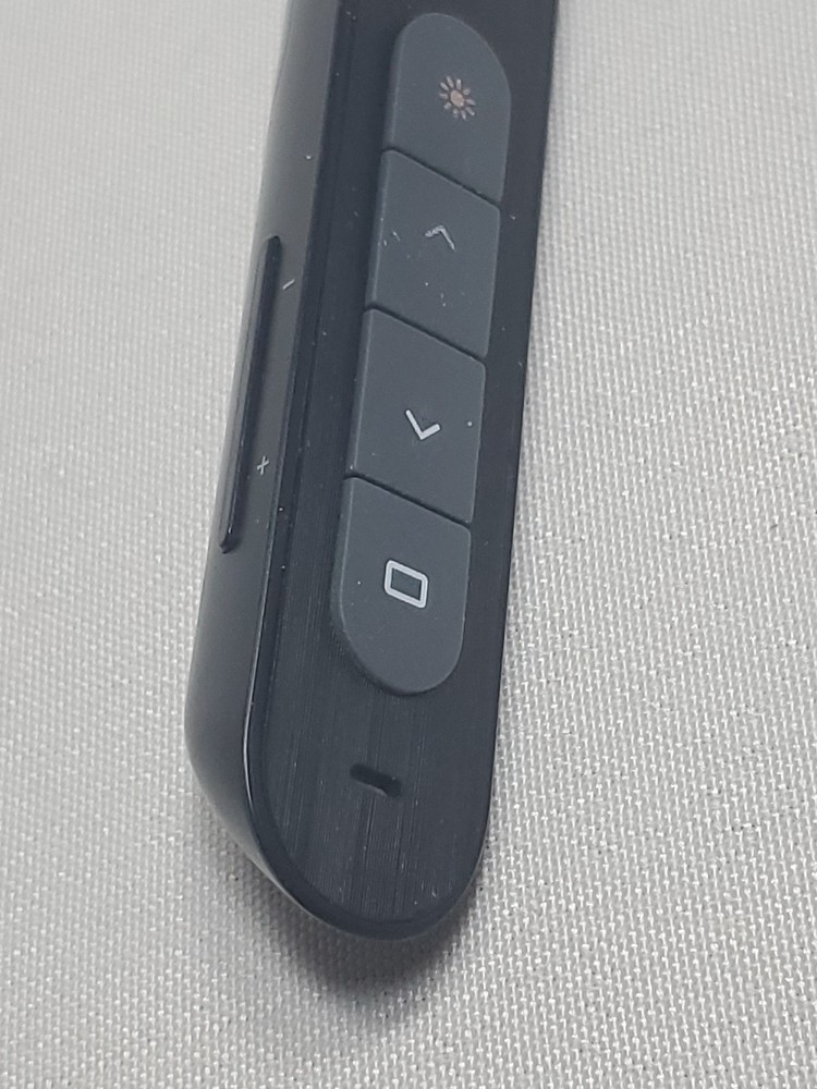 Wireless Presenter Pointer PowerPoint Clicker, RF 2.4GHz Mouse Volume (white)