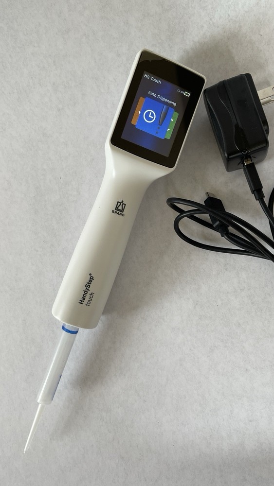 Pristine Condition BrandTech HandyStep Touch Screen Protector Still On &Charger