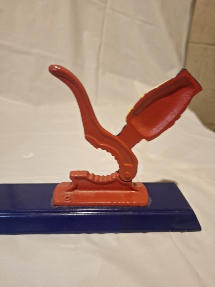 Houston Harvest Nut Cracker with Cast Iron Nutcracker on Wood Base 2006