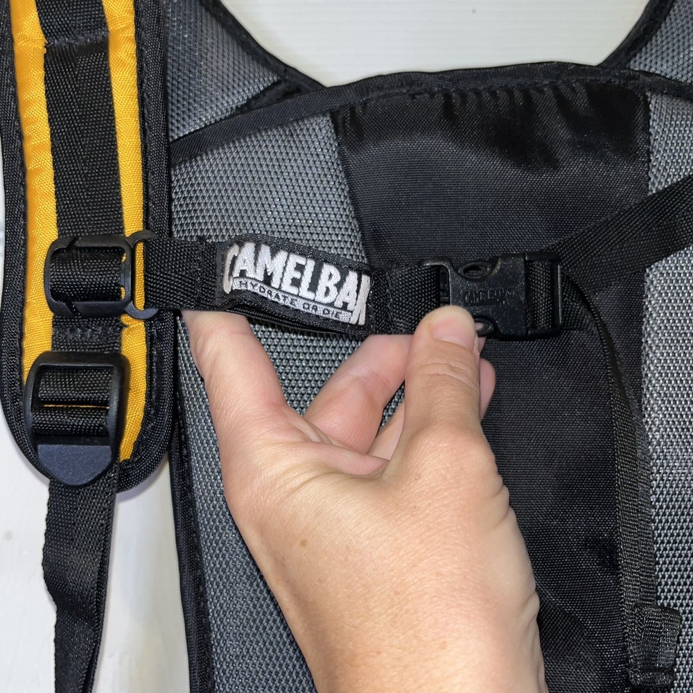 Camelbak Rocket Hydration Pack Black Yellow Backpack 72oz 2.1L No Bladder